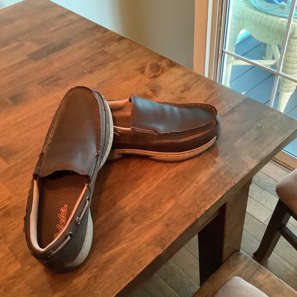 Cabelas /slip-ons